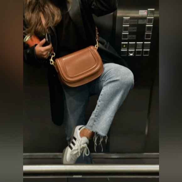 ✨💕NEW WITH TAGS ZARA CROSSBODY BAG 💕✨ - Picture 4 of 16